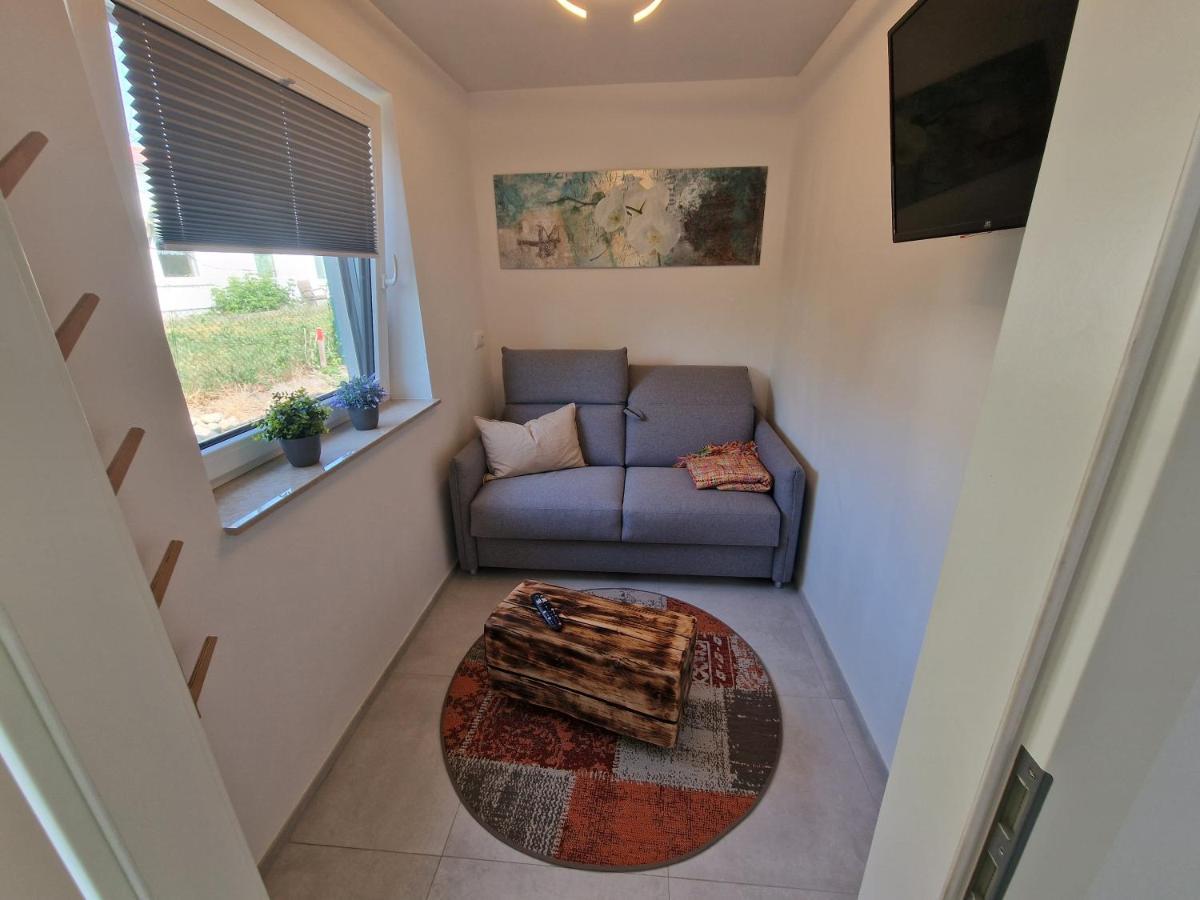 # Urlaubsreif Apartment Zierow Exterior photo